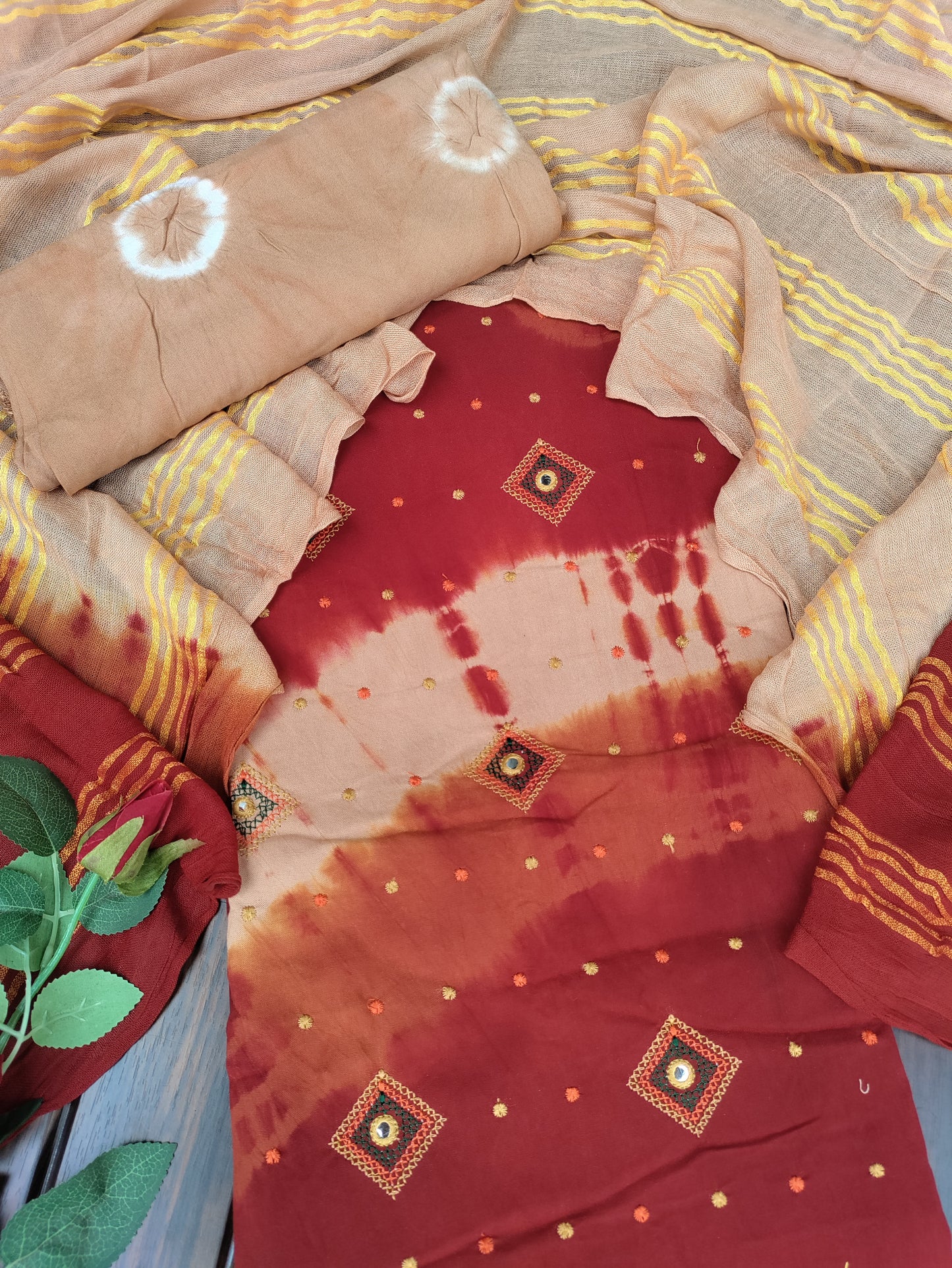 Aarvi Kesari Bandhani Cotton Suit Set